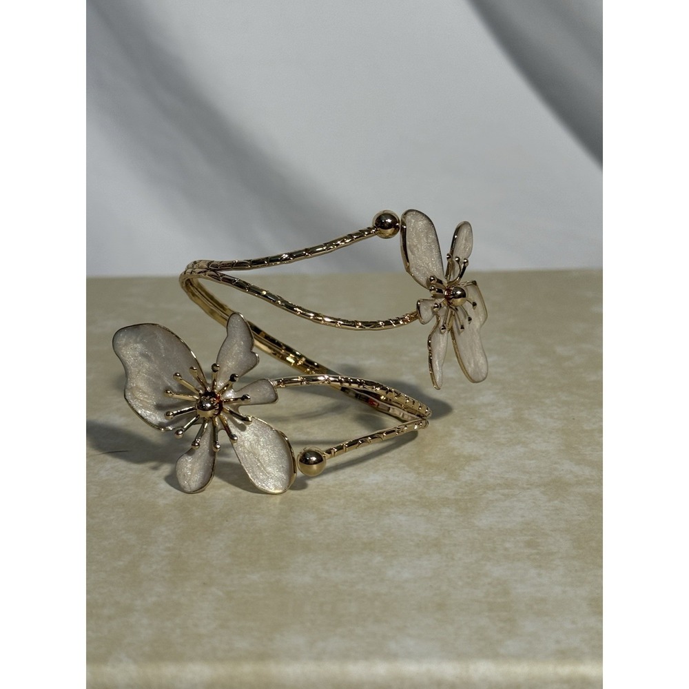 White Enamel Floral Double-Ended Gold Tone Arm Cuff Bangle For Women New